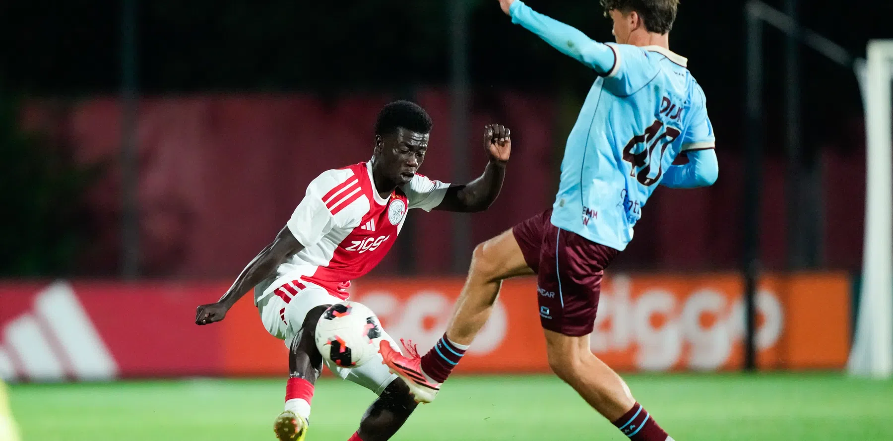 Knotsgekke KKD-avond: tien goals bij Jong Ajax