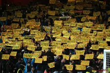 Thumbnail for article: Bondscoach Van Bommel in Istanbul om Rode Duivels te bekijken