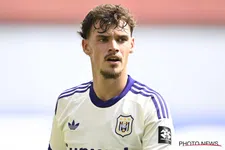Thumbnail for article: Anderlecht-aanwinst Ambros traint met VR-bril: "Ik scan nu beter het veld"