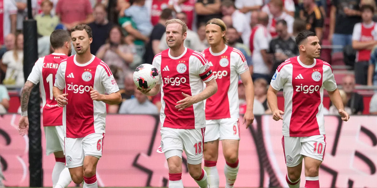 Regeer op weg naar Werder Bremen — photo: VoetbalPrimeur