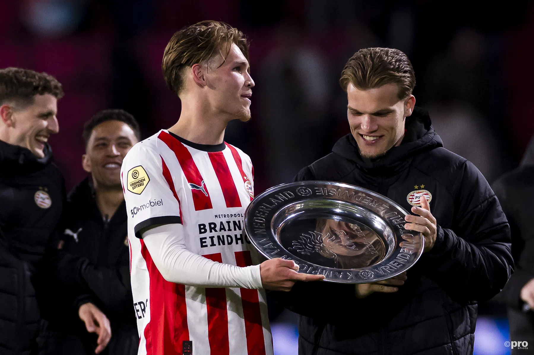 Van den Berg vertrekt na drie jaar bij PSV naar Celtic voor vier miljoen euro