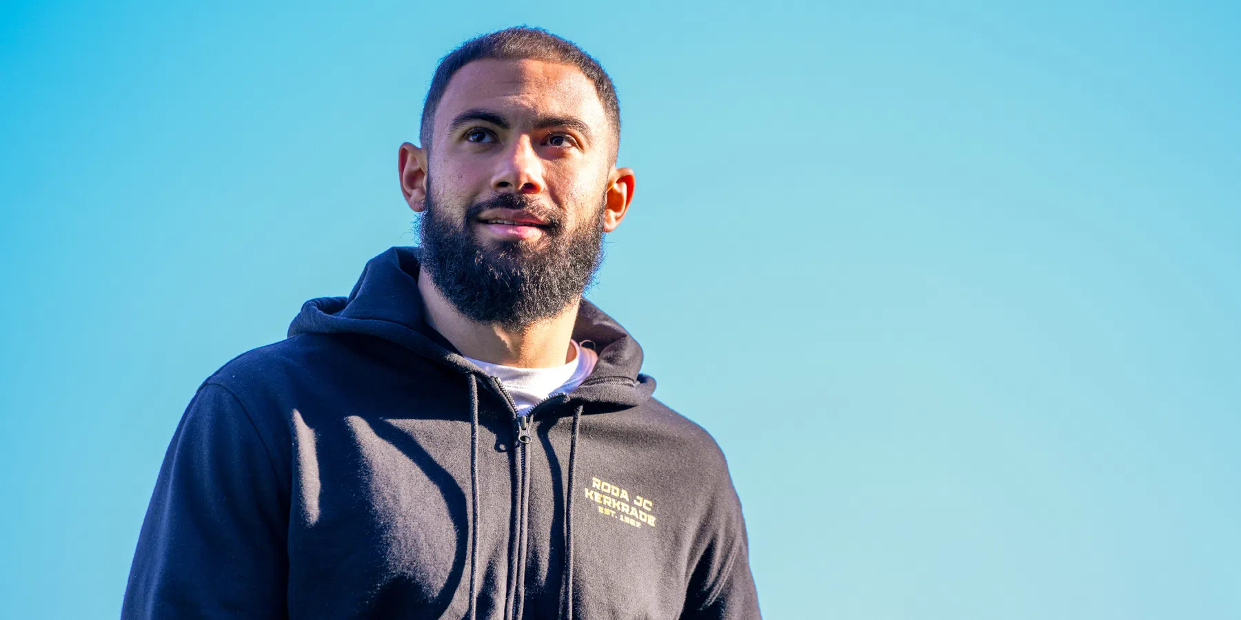 Issam El Maach vertrekt per direct bij FC Twente