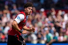 Thumbnail for article: Van Bronckhorst wijst nieuwe spits aan bij Feyenoord: 'Kan zich gaan bewijzen'