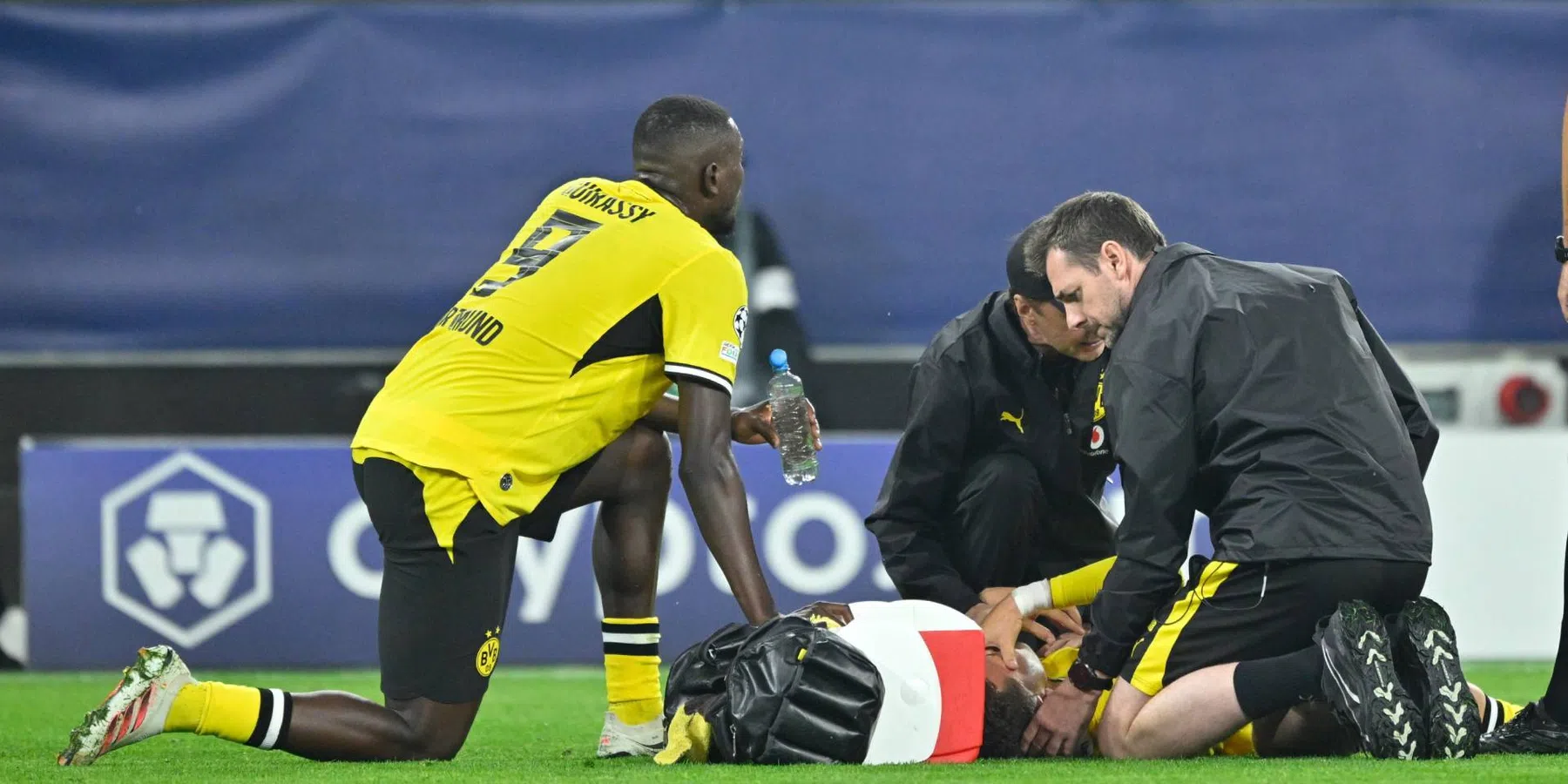 Geruststellende update over Kos Karetsas na ziekenhuisopname bij Dortmund