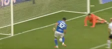 Ex-Anderlecht-spits Luis Vazquez viraal na onwaarschijnlijke misser voor leeg doel