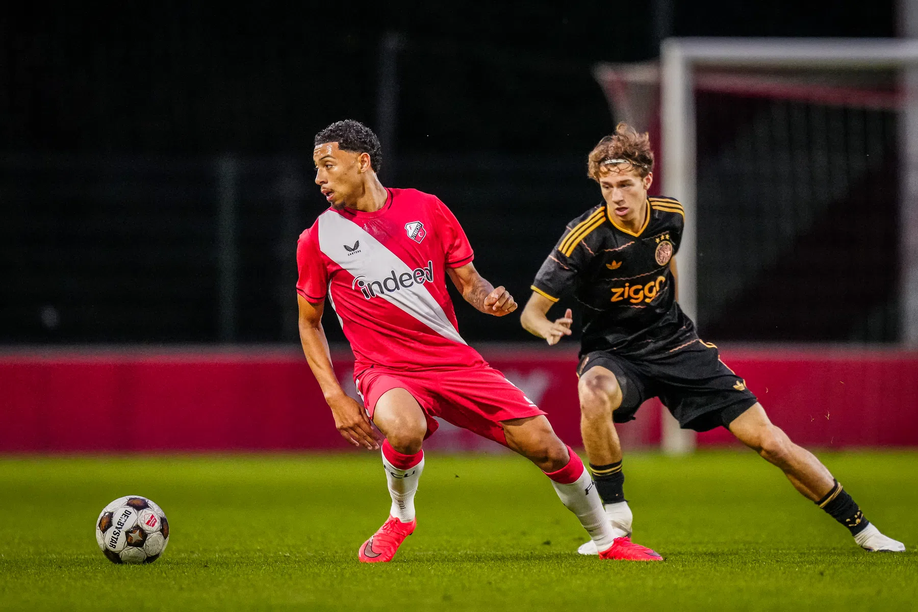 Ryan van de Pavert en Carlos Garcia over nederlaag Jong Ajax tegen Jong Utrecht