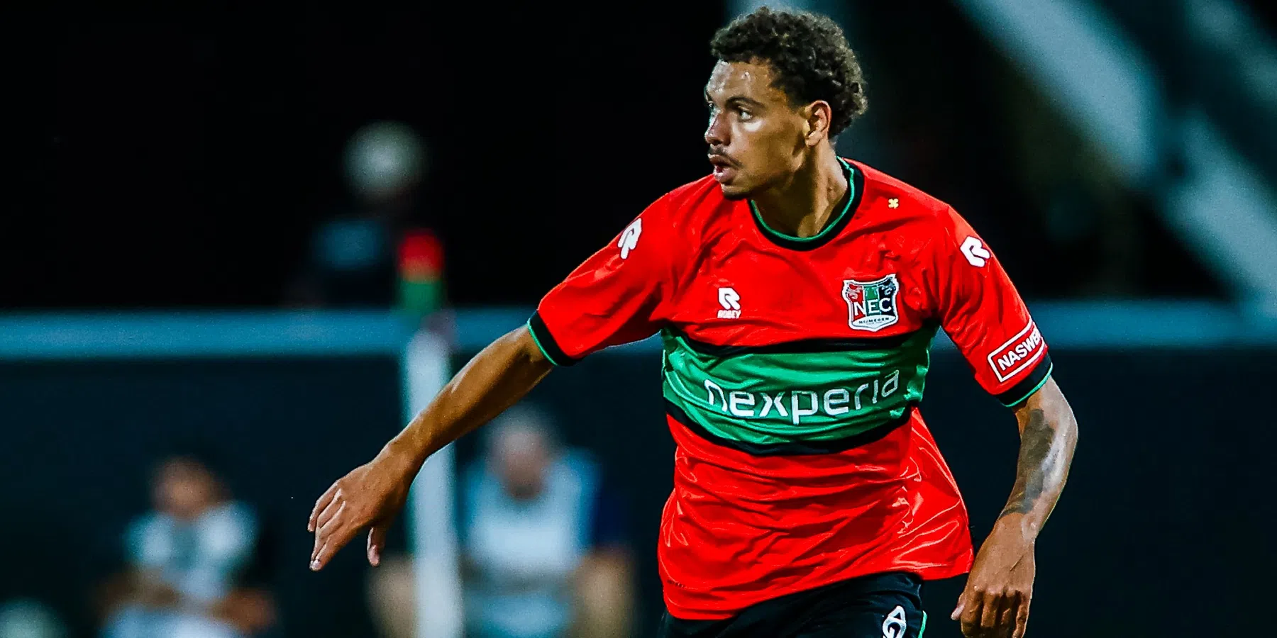 Deveron Fonville tekent nieuw contract bij NEC 2030