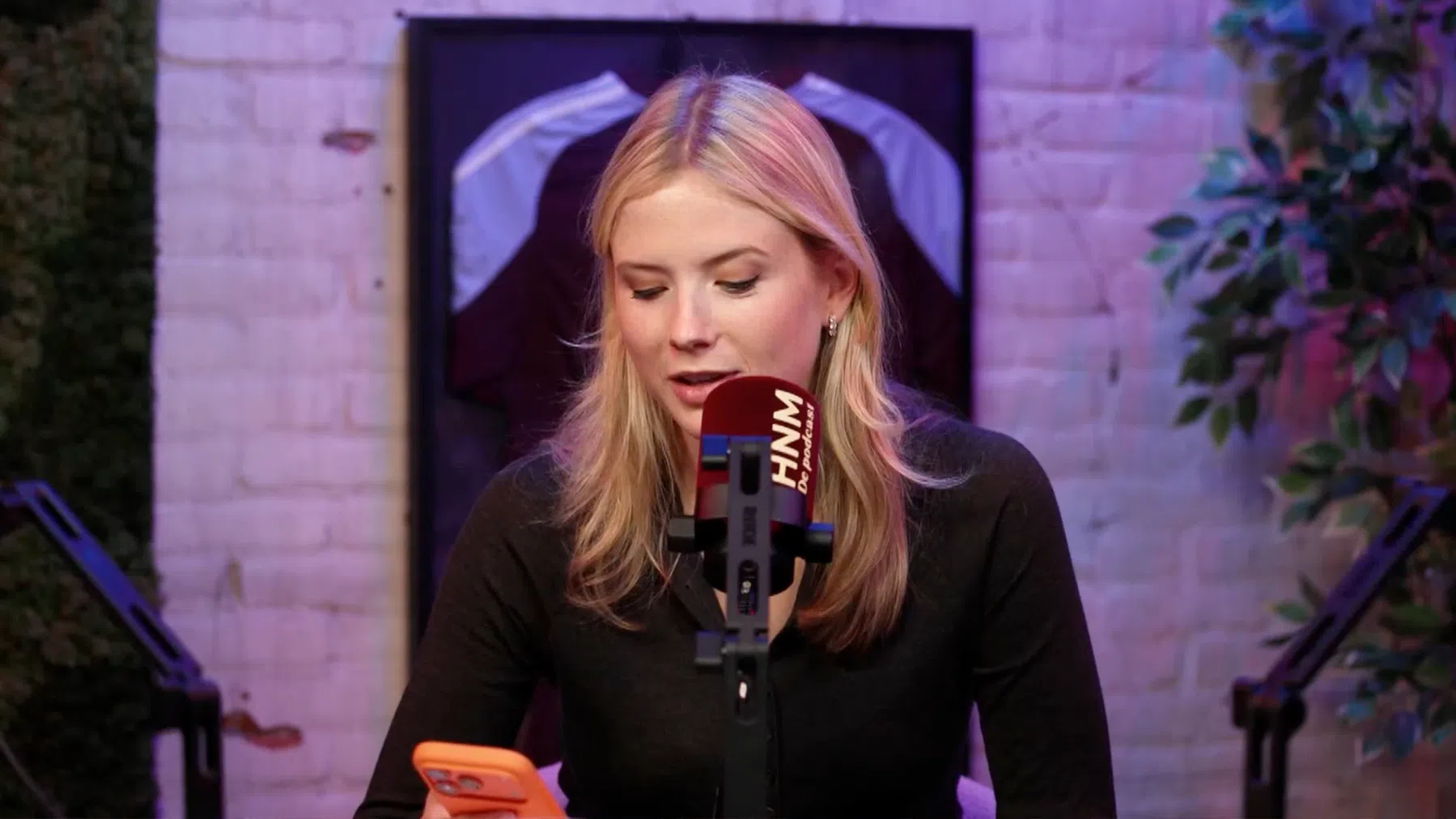 Noa Vahle ontvangt heel pikante DM