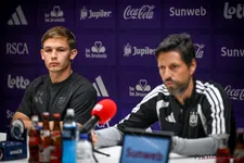 Sikan leeft op onder Bruno bij Anderlecht: “Er heerst een ijzeren discipline” 