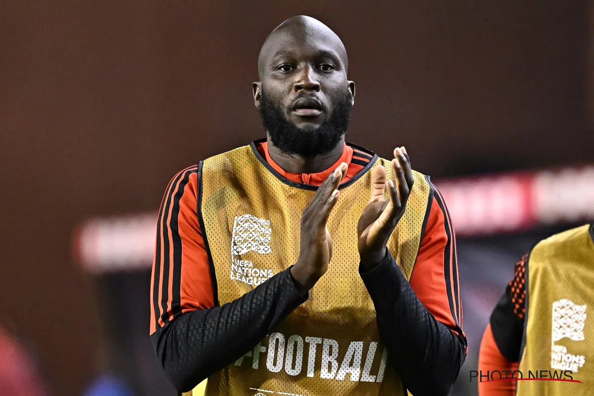 Van Bommel dismisses Romelu Lukaku bench speculation ahead of Turkey