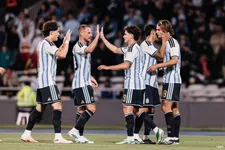 Thumbnail for article: Burkina Faso-spelers weigeren af te reizen: Argentinië tegenover jeugdspelers