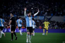 Messi komt met statement na afscheid bij Argentinië, Ronaldo reageert direct