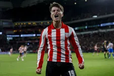 PSV heeft opstartproblemen na interlandperiode en wint maar net van Heerenveen