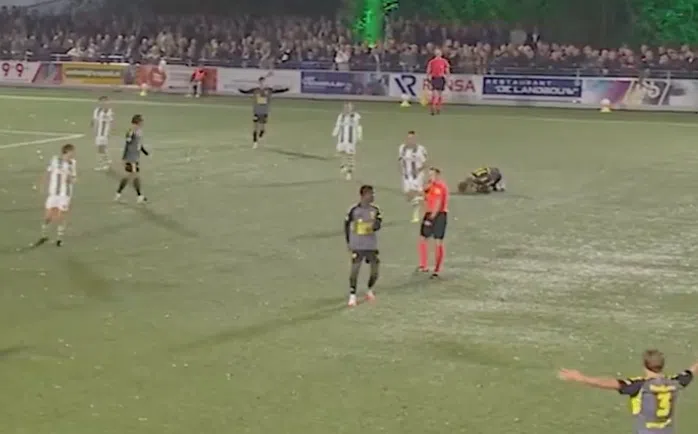 Bizar moment: 'Zidane-actie' levert Kloetinge rode kaart op tegen SC Cambuur