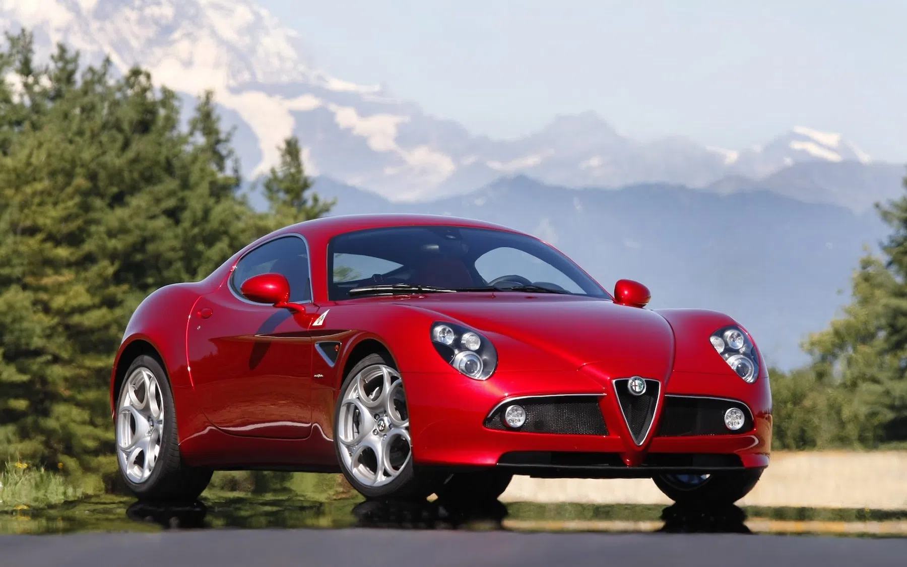 Alfa Romeo 8C