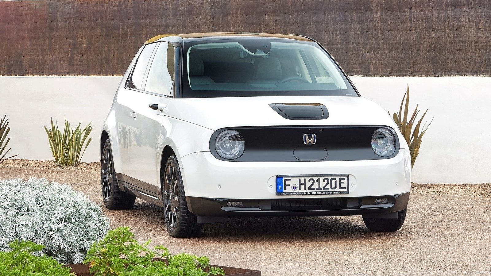 Honda e