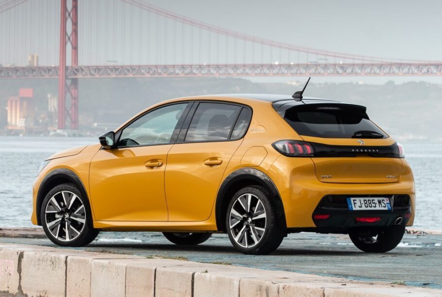 Peugeot 208