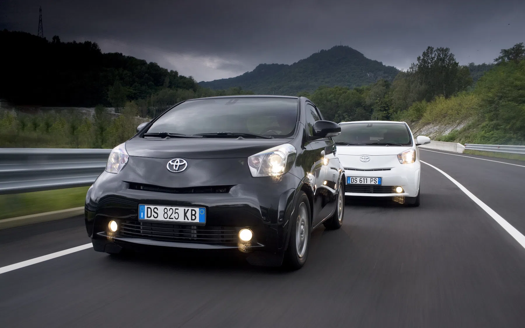 Toyota iQ