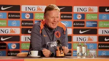 Thumbnail for article: Koeman deelt Ajax-plaagstootje uit: 'Drie spitsen bij een club...'