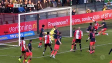 Nog één keer kijken: Nijhuis zwaar onder vuur na dubieus Feyenoord-moment