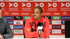 Thumbnail for article: Malacia op de hoogte van prestaties PSV: 'Ik had dagelijks contact met Lang'