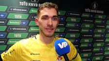 Thumbnail for article: De Busser ziet zichzelf al in een badjas: 'Staat me denk ik wel goed'