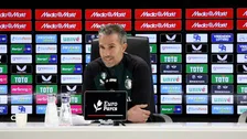 Thumbnail for article: Van Persie moet creatief zijn: 'Sommigen zullen niet op hun beste positie spelen'