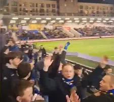 Thumbnail for article: Mooie beelden: fanatieke PSV-fans bouwen feestje op tribune van League Two-club