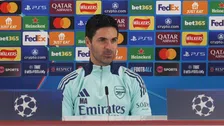 Thumbnail for article: Arteta geconfronteerd met titeluitspraak Slot: 'Of ik op Arsenal zou gokken?'