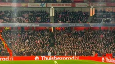 Thumbnail for article: PSV-supporters niet stil te krijgen in Londen: steun door dik en dun