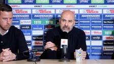 Opvallend: Boscagli moet antwoord schuldig blijven, Bosz fluistert PSV'er wat in