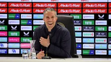 Thumbnail for article: Van Persie gelooft oren niet: 'Een van de aardigste spelers die ik heb meegemaakt'