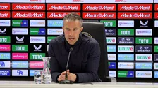 Thumbnail for article: Van Persie lyrisch: 'Je vraagt je af of er nog iets bij kan, zo ongelooflijk goed'