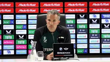 Thumbnail for article: Van Persie introduceert mobieltjesbeleid: 'Niet oké om met iPhone bezig te zijn'