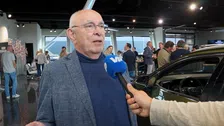 Thumbnail for article: Ex-Ajax-bestuurder blikt terug op kritiek van fans: 'Erg voor familie en dochter'