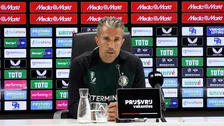 Thumbnail for article: Van Persie doet boekje open over aanpak na flinke tegenvaller: 'Op teruggekomen'