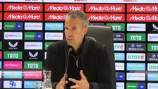 Thumbnail for article: Van Persie neemt voorschot op vertrek sterkhouder: 'Dat kan een scenario zijn'