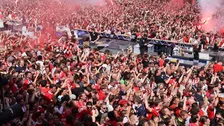 Must see: Eindhoven ontploft na razendsnel antwoord PSV op Ajax