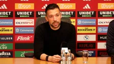 Thumbnail for article: Farioli enorm dankbaar voor 'liefde' van Ajax-fans: 'Zelfs in de supermarkt...'