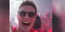Thumbnail for article: Til in topvorm: PSV'er heeft tijd van zijn leven met twee voetbalvrienden