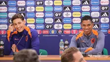 Thumbnail for article: Van Bommel vol zelfvertrouwen: ‘Het is nog mogelijk om kampioen te worden'