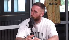 Thumbnail for article: Valente eindelijk Feyenoorder: 'Hij heeft het hart van elke fan nu al veroverd'