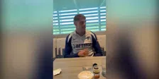 Hilariteit bij Spurs: 'vijanden' Van de Ven en Kudus weer oog in oog met elkaar