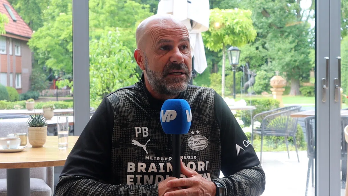 Bosz omschrijft band met De Jong: 'Hij heeft zoveel betekend voor mij'