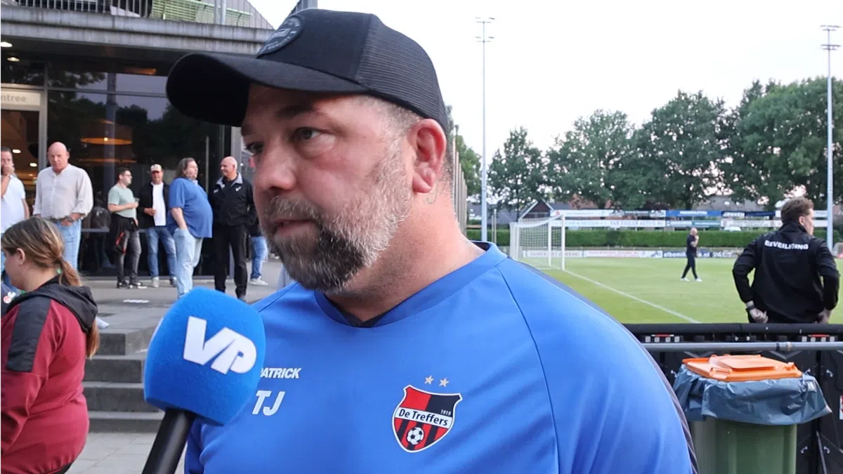 Vitesse-situatie doet Janssen pijn: 'Dan kan je Vitesse afschieten...'