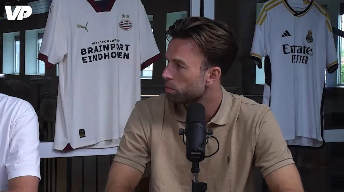Ajax zoekt nieuwe leider: 'Kroes kan zo naar hem toe fietsen'