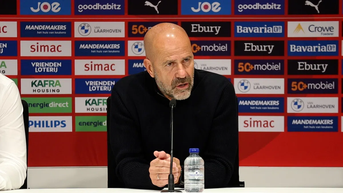 Bosz verdedigt PSV-schlemiel na blunder: 'Hier is hij juist heel goed in'