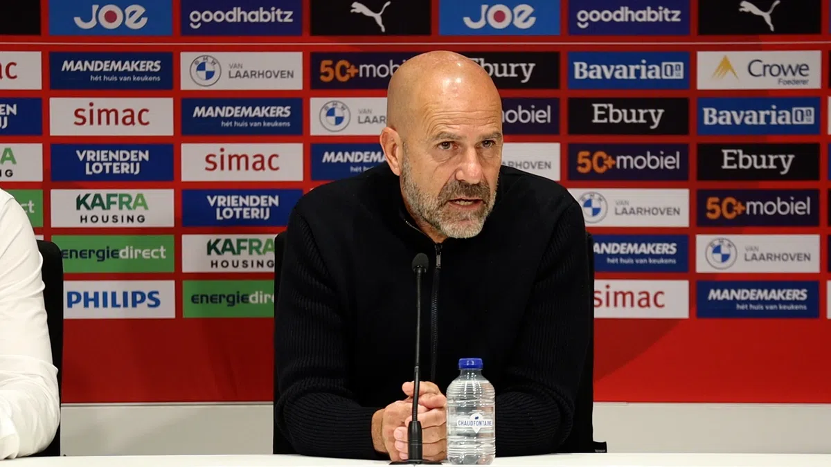 Bosz geeft blessure-update bij PSV: 'Hij is wel weer begonnen aan de training'
