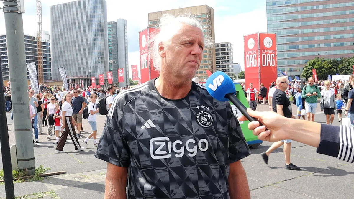 Ajax-fans niet tevreden met huidige selectie: 'In die linie moet je nog wat doen'