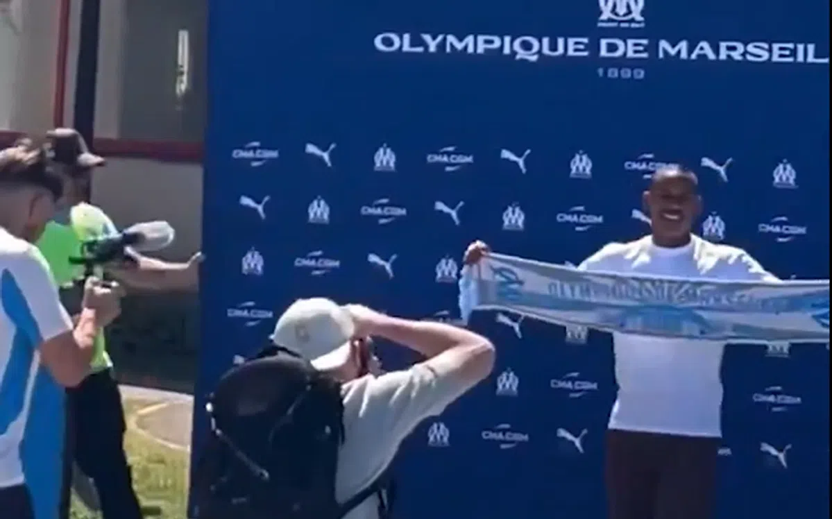 Paixão met open armen ontvangen door uitbundige fans Marseille